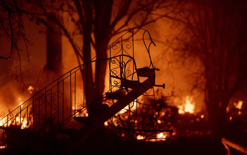 Пожар уничтожил город Парадайс на севере Калифорнии. Фото AFP