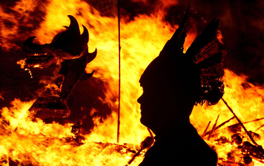 Праздник огня и викингов: в Шотландии прошёл фестиваль Апхеллио. Фото