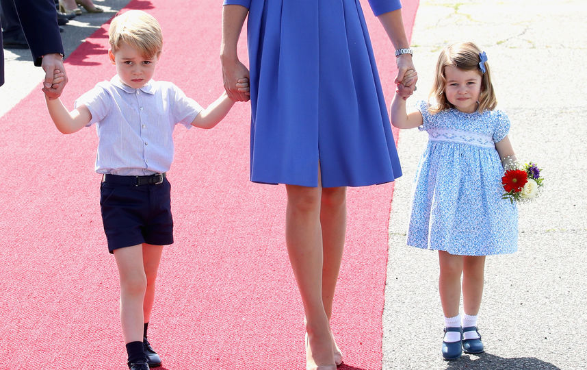 Принц Джордж с сестрой Шарлоттой. Фото Getty