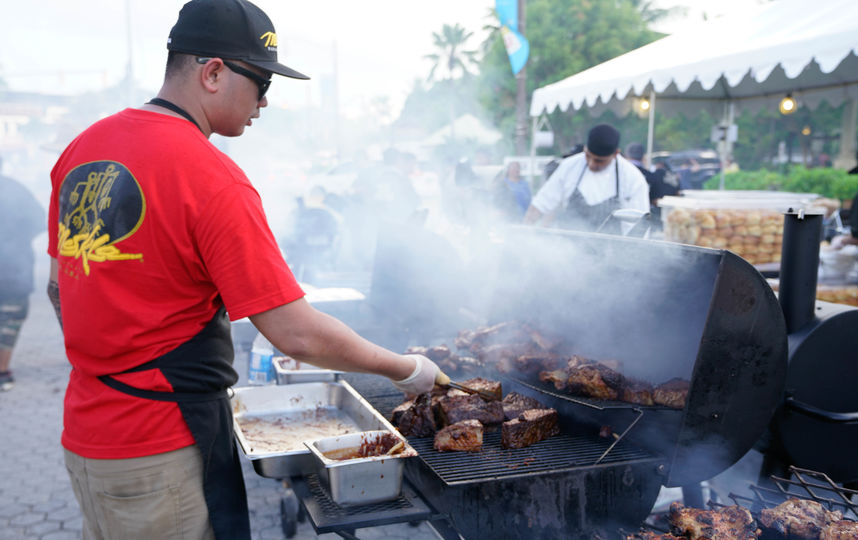 При горении угля образуется большое количество опасных для здоровья соединений. Фото Getty