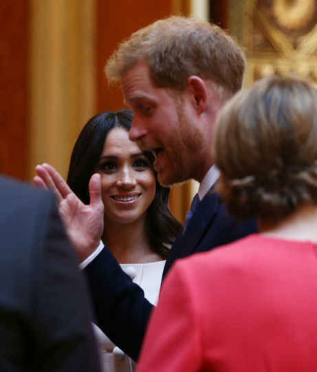Приём в Букингемском дворце в честь награждения участников программы Queens Young Leaders. Фото Getty