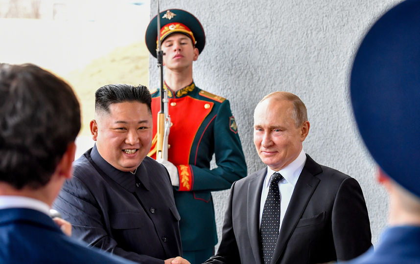Владимир Путин и Ким Чен Ын. Фото AFP