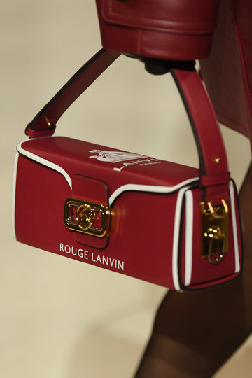 Показ Lanvin. Фото Getty