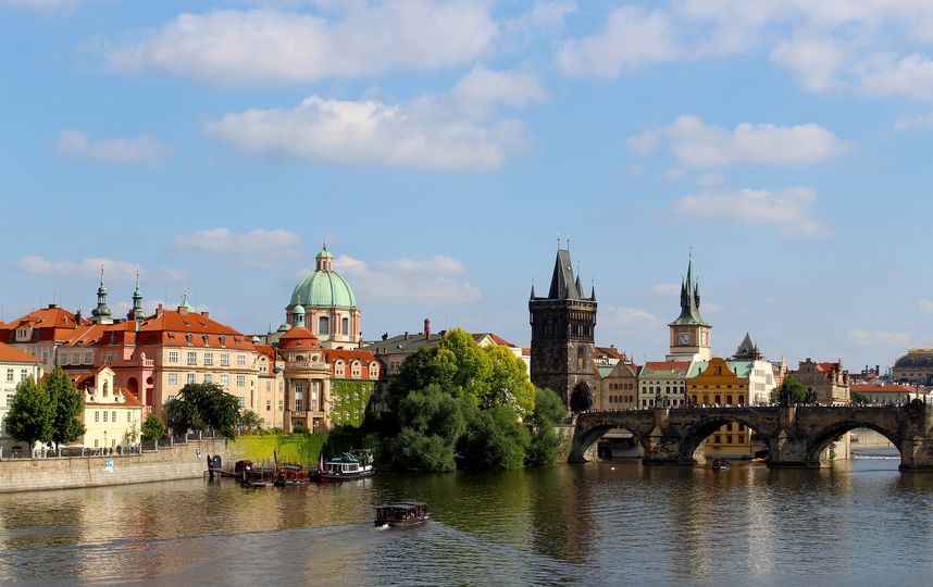 Рейсы в Прагу временно возобновлены