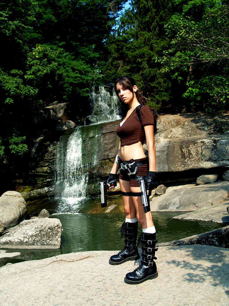 Фото lara croft