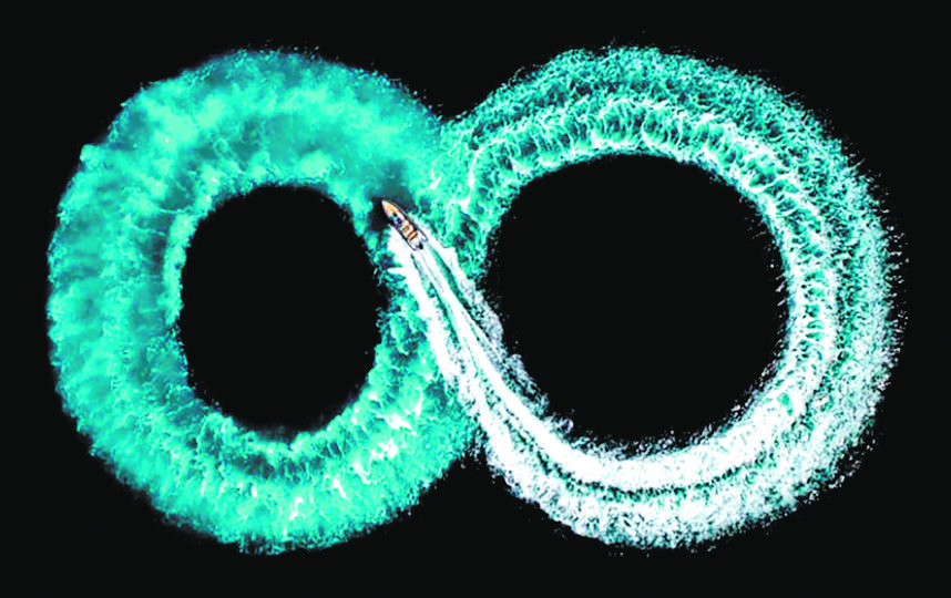 «Бесконечная восьмёрка». Фото Drone Awards