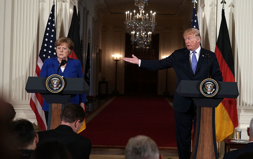 Дональд Трамп и Ангела Меркель. Фото Getty