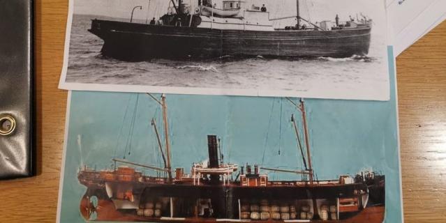 Шведские дайверы подняли со дна Балтийского моря 900 старинных бутылок редкого французского коньяка и ликера.