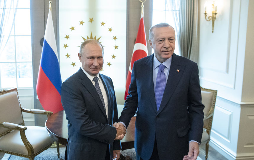 До начала саммита российский лидер провёл две двусторонние встречи, в том числе с Реджепом Эрдоганом. Фото AFP