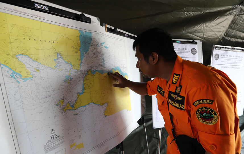 Поисково-спасательная операция Boeing 737 MAX авиакомпании Lion Air. Фото AFP