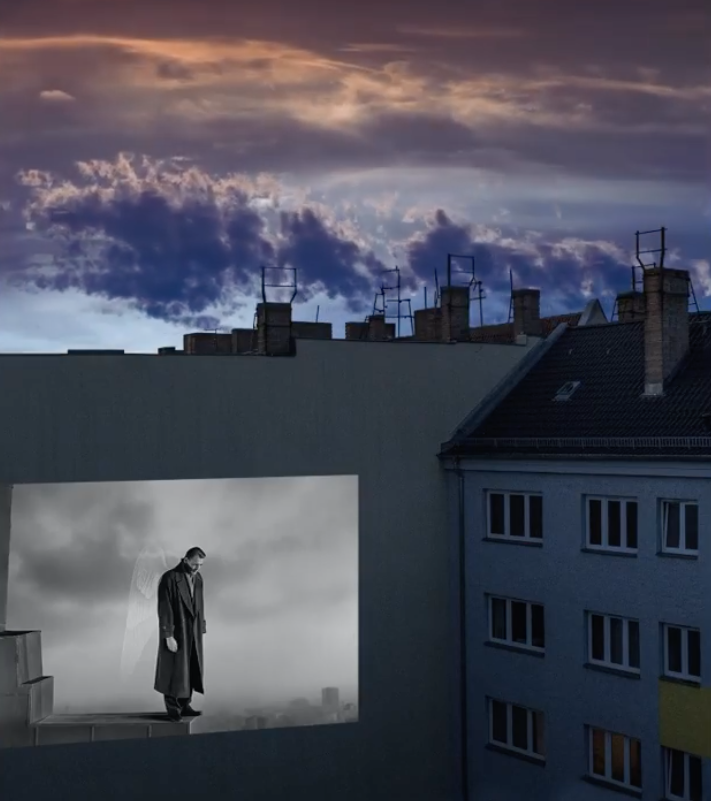 Отправить заявку на показ фильма на стене дома может любой желающий. Фото Instagram @windowflicks