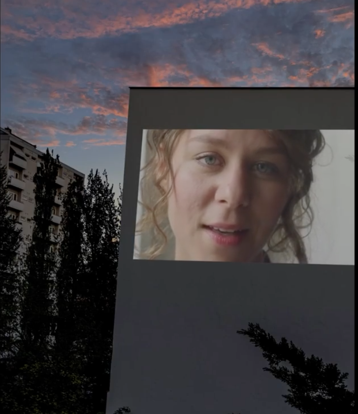 В мае начали показывать фильмы со звуком, а не только с субтитрами. Фото Instagram @windowflicks