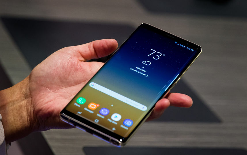 Samsung рассказал о выпуске смартфонов с небьющимся дисплеем