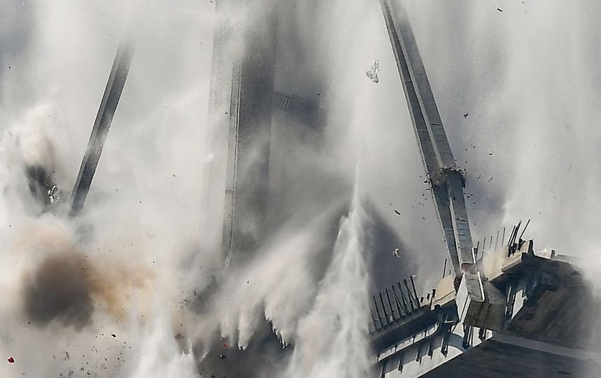 Взрыв моста в Генуе (Италия). Фото AFP