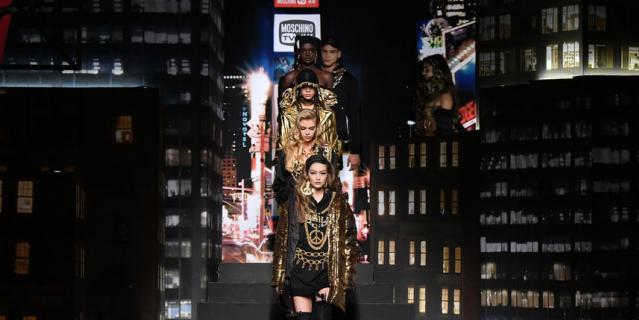 Показ коллекции Moschino x H&M в Нью-Йорке.