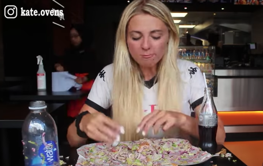 Кейт Овенс. Фото Скриншот Youtube/watch?v=nyvgUpkth5w