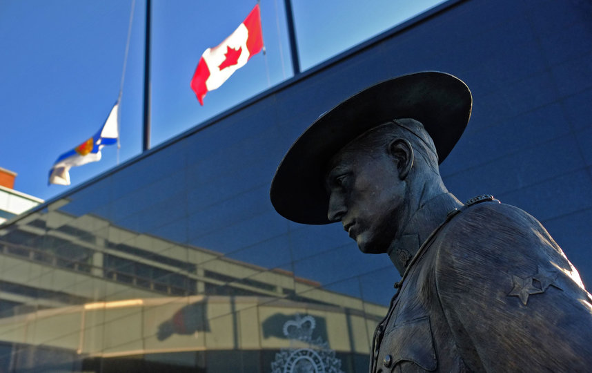В канадском городе Портапик боевик-одиночка устроил смертоносную стрельбу, в результате которой погибли 16 человек. Фото AFP