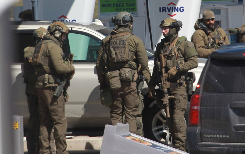 В канадском городе Портапик боевик-одиночка устроил смертоносную стрельбу, в результате которой погибли 16 человек. Фото AFP