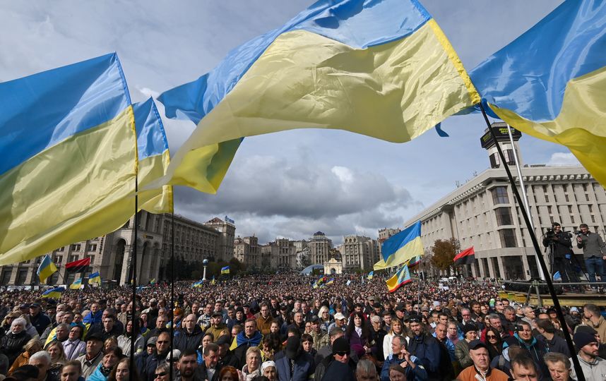 В Киеве прошёл митинг против "формулы Штайнмайера"