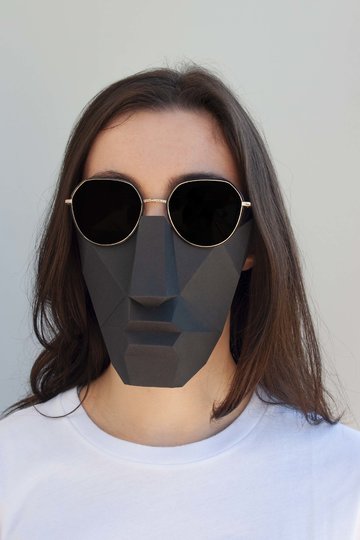 Анонимат. Дизайнер Селия Туретт. Фото HyperAktiv.li