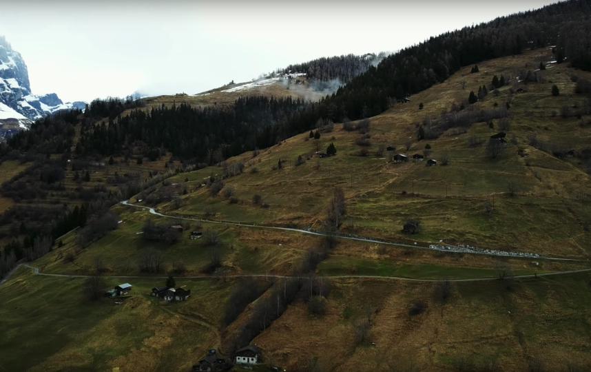 Деревня Альбинен. Фото Gerhard Mathieu, Скриншот Youtube