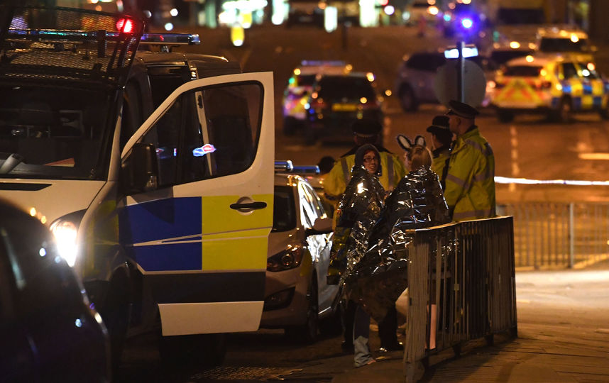 Манчестер приходит в себя после теракта. Фото AFP