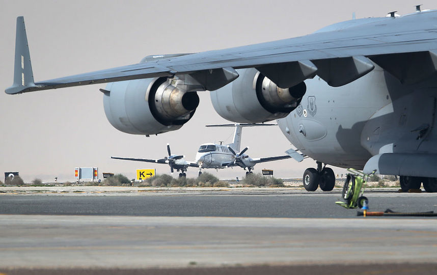 Террористы сбили самолёт сирийской армии в окрестностях города Хама. Фото Getty