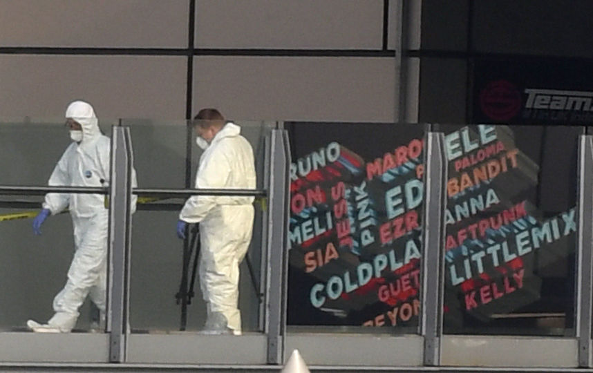 Манчестер приходит в себя после теракта. Фото AFP