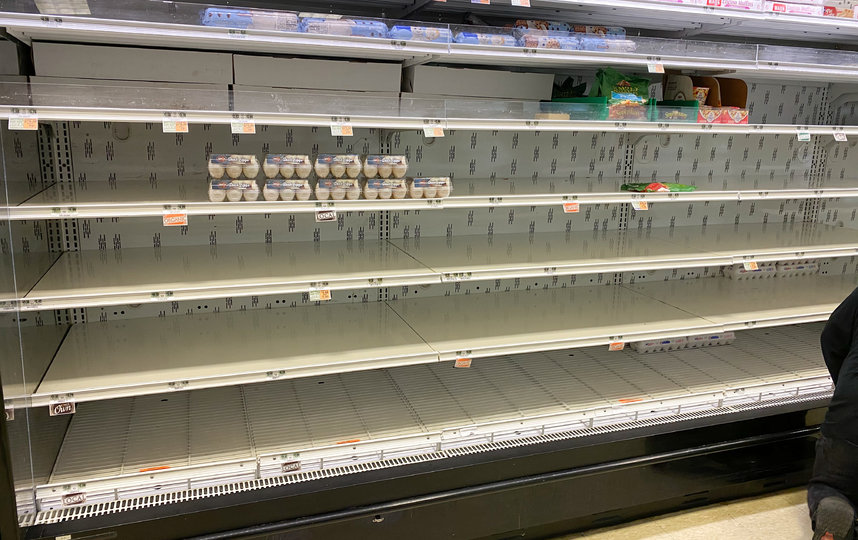 Пустые полки в магазине Нью-Джерси, США. Фото Getty