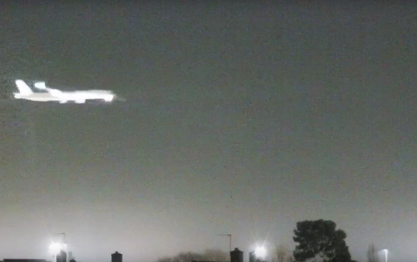 Кадры с видеокамеры, зафиксировавшей НЛО. Фото Скриншот Youtube