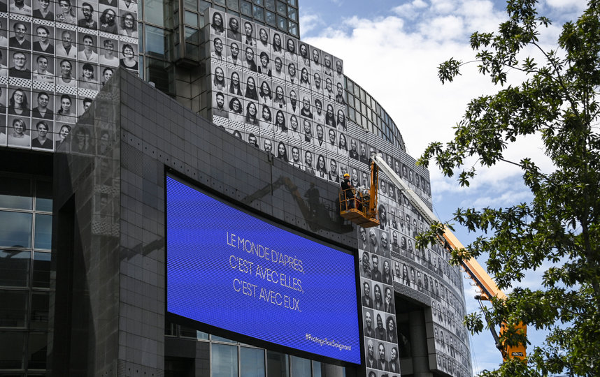 Портреты были сделаны французским фотографом JR. Фото AFP