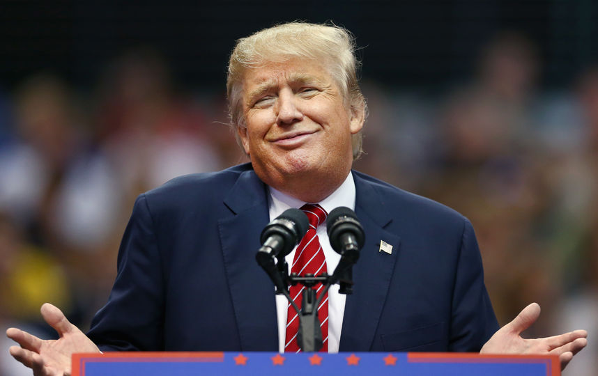 Трамп забыл слова песни "Боже, храни Америку"