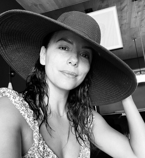 В Instagram женщины поддерживают друг друга. Фото Instagram @evalongoria