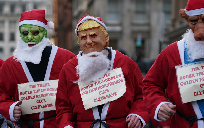 Забег Санта-Клаусов в Глазго, Шотландия. Фото Getty