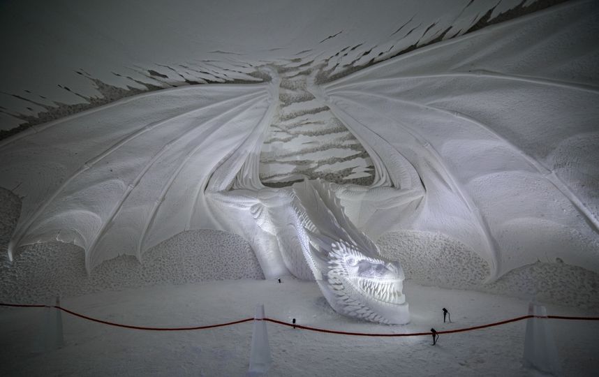 Все фигуры подсвечиваются изнутри. Фото Lapland Hotels SnowVillage.