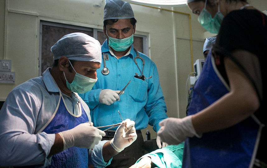 Мозг продолжает жить даже после остановки сердца. Фото Getty