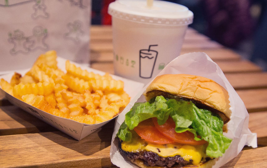 Фастфуд. Фото Getty