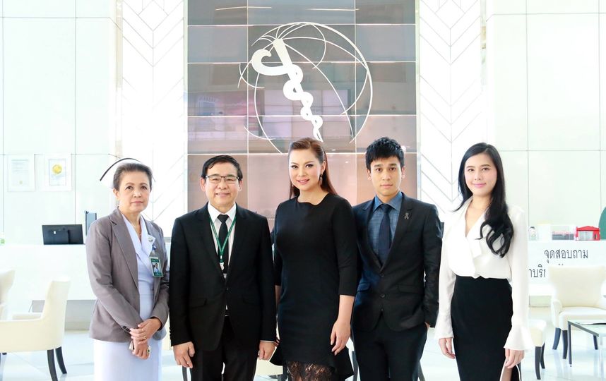 В Таиланде девушка без ног получила работу на $29 тысяч в месяц. Фото facebook.com/BestJobInThailand/