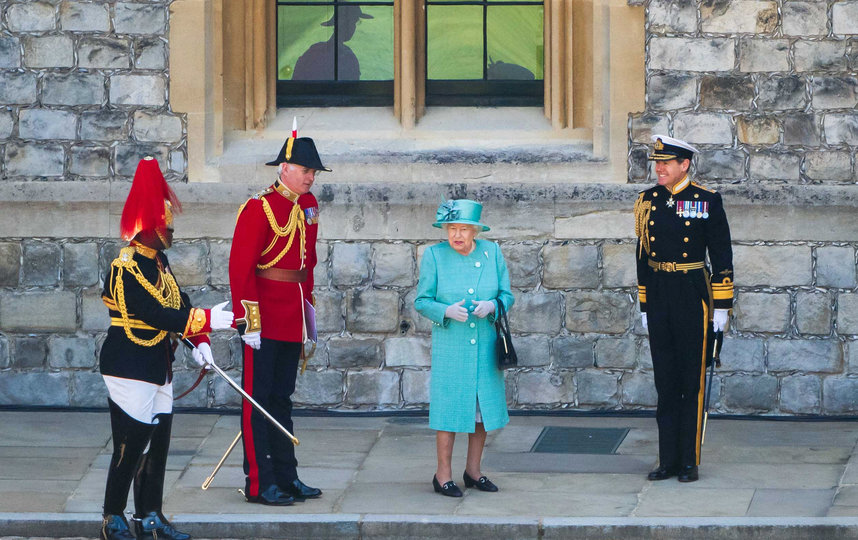 Парад в этом году прошёл в мини-формате с соблюдением правил социального дистанцирования. Фото AFP