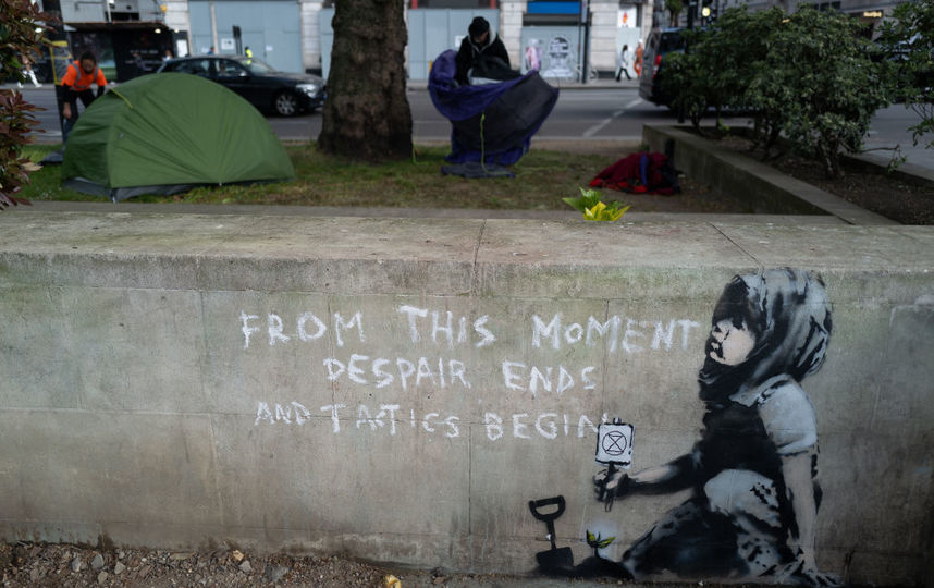 Работы Бэнкси. Фото Getty