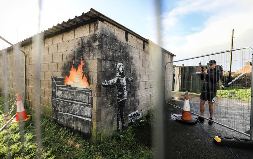 Работы Бэнкси. Фото Getty