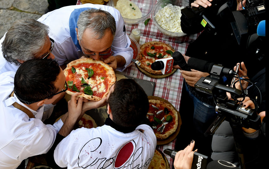 В ЮНЕСКО присвоили неаполитанской пицце статус объекта наследия человечества