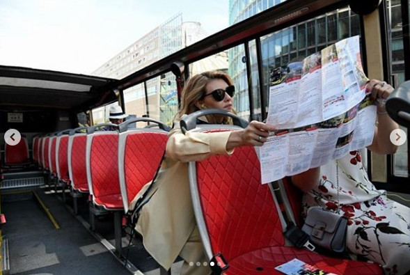 Елена Зеленская на экскурсии в Берлине. Фото скриншот с официального блога Елены Зеленской в Instagram