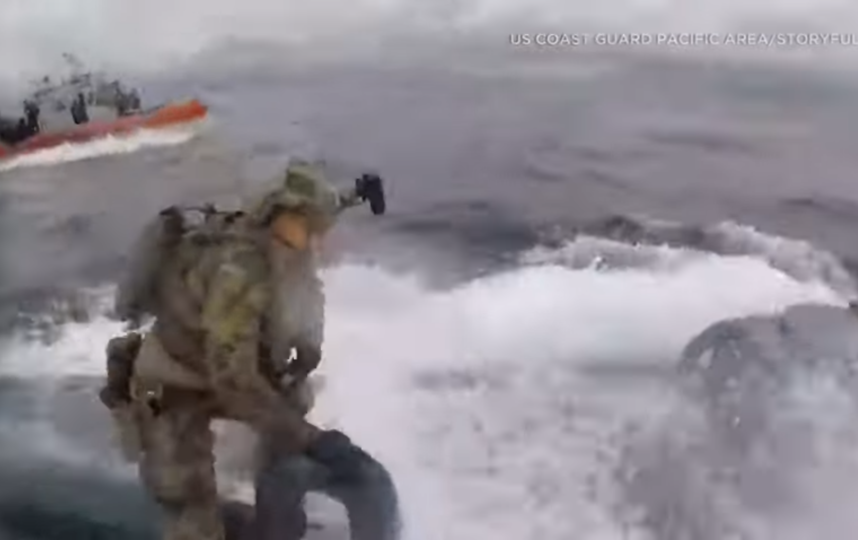 Береговая охрана США перехватила подлодку с наркотиками. Фото Скриншот Youtube