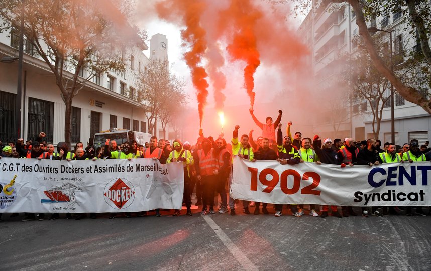 Во Франции началась общенациональная забастовка. Фото AFP