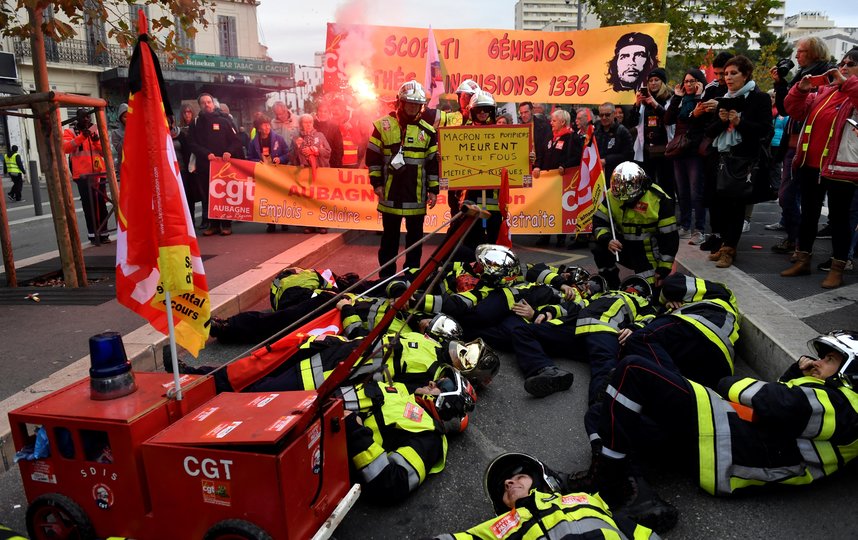 Во Франции началась общенациональная забастовка. Фото AFP