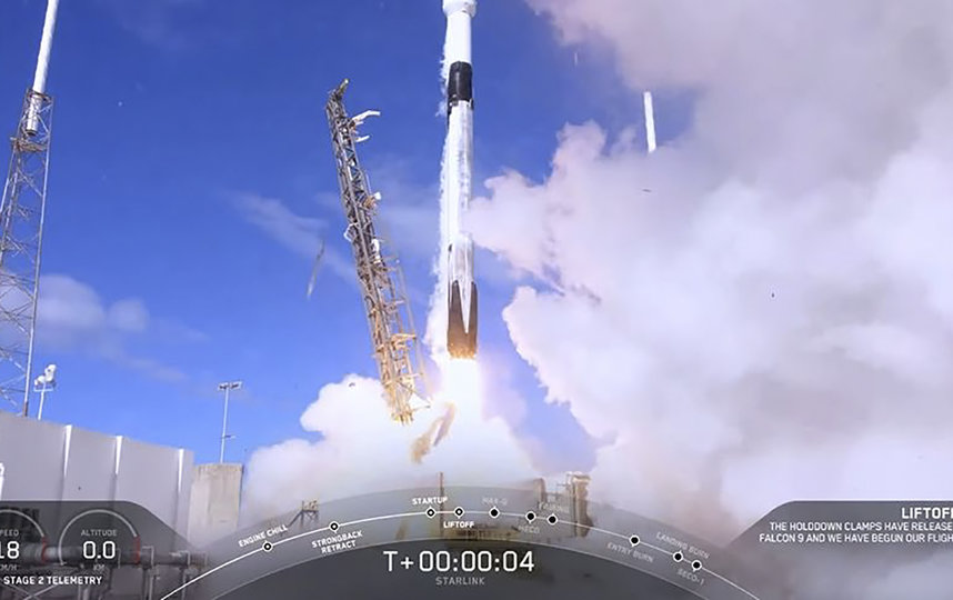 Во Флориде успешно стартовала ракета-носитель Falcon 9