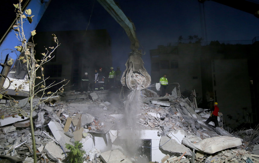 Последствия землетрясения в Албании. Фото AFP