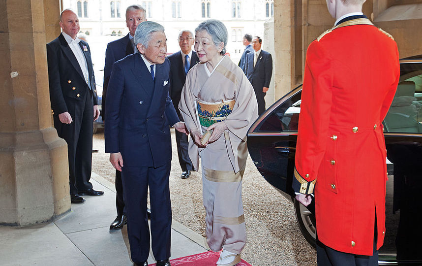 Император Японии Акихито с женой Сёда Митико. Фото Getty