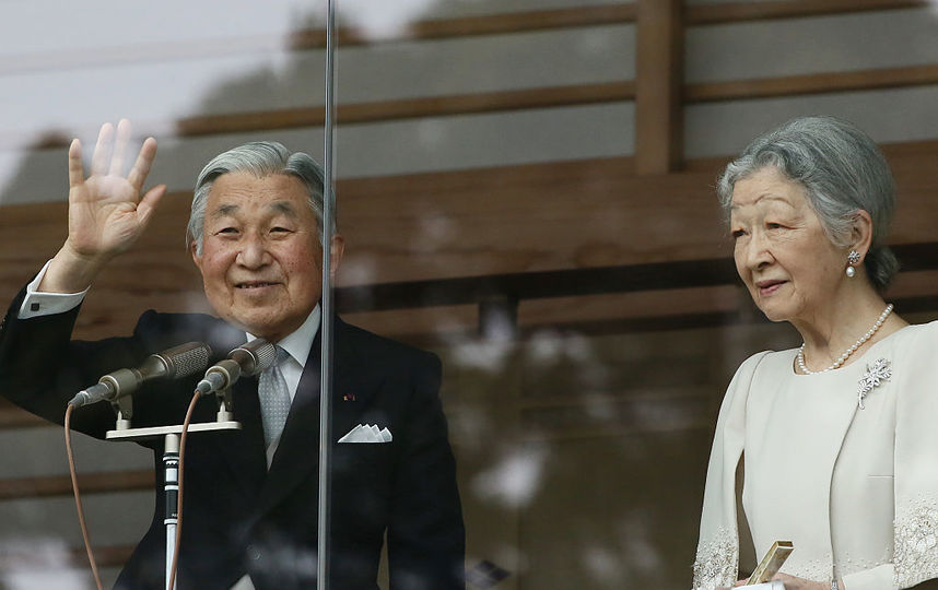 Император Японии Акихито с женой Сёда Митико. Фото Getty